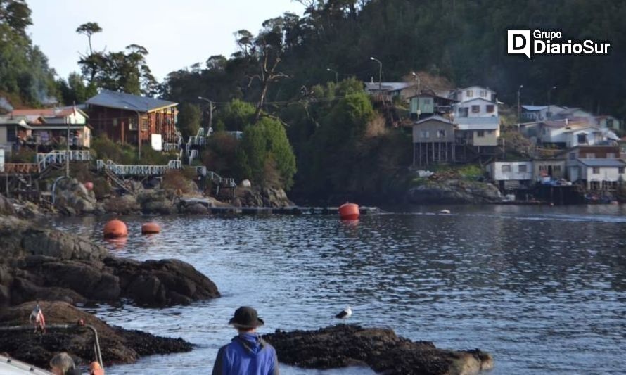 Hoy Puerto Gala es uno de las localidades litorales interesantes para visitar y a la que sólo se accede por mar. Crédito: redes sociales.