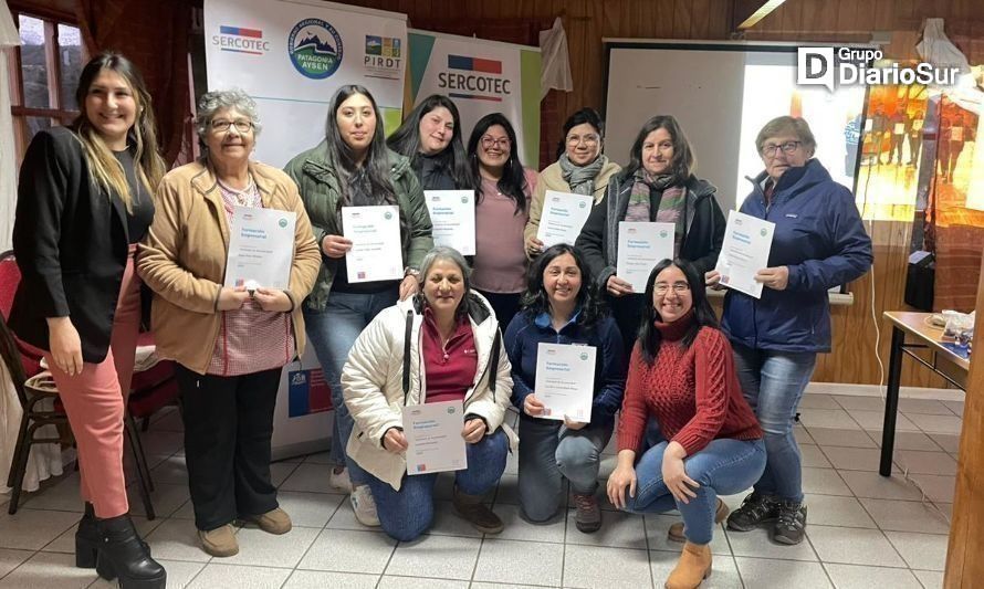 Gracias a programa 76 emprendedores de Lago Verde potenciaron sus habilidades 