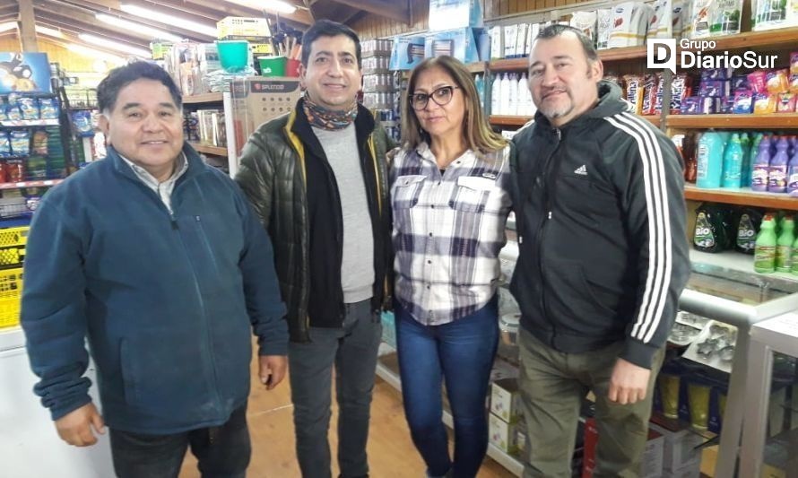 Comerciantes de Melinka piden ayuda por fallas de electricidad