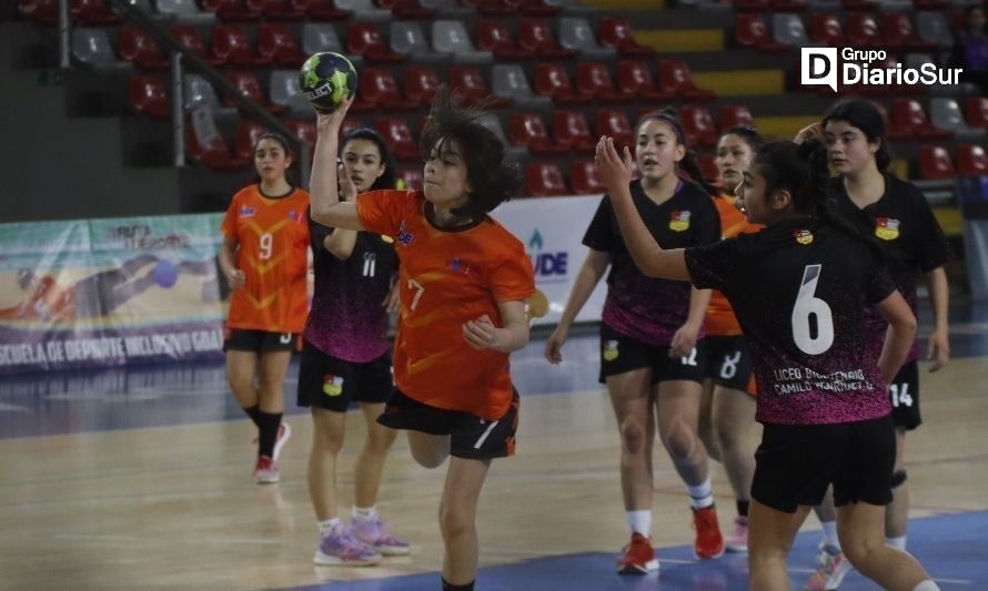 Aysén cae ante Los Ríos en el balonmano escolar