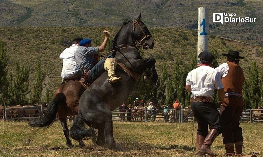 Las tropillas se desafiarán en campo de jineteadas de Chile Chico