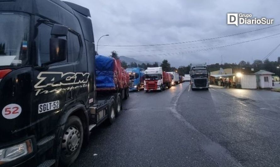 Nuevo intendente de Bariloche advierte que restringirá paso de camiones chilenos por destrucción de la ruta