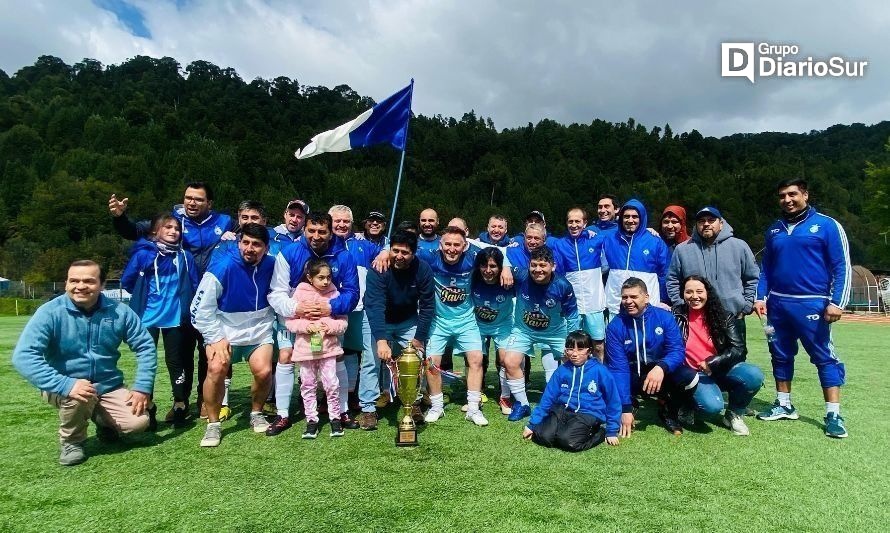 Deportivo Cisnes ganó campeonato de Fenfur súper senior