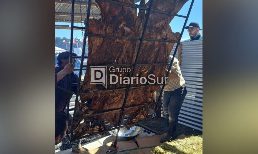 Vaquilla al palo para 200 personas espera a comensales patagones 