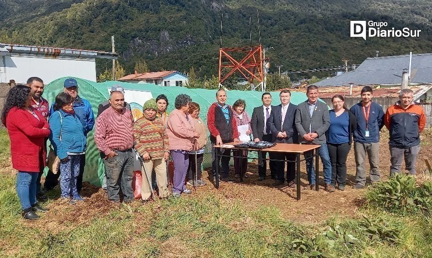 Regalan veinte invernaderos para la comuna de Aysén