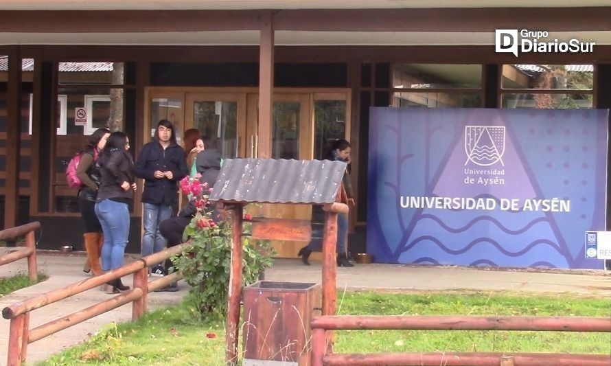 SES ratificó millonario déficit en la Universidad de Aysén