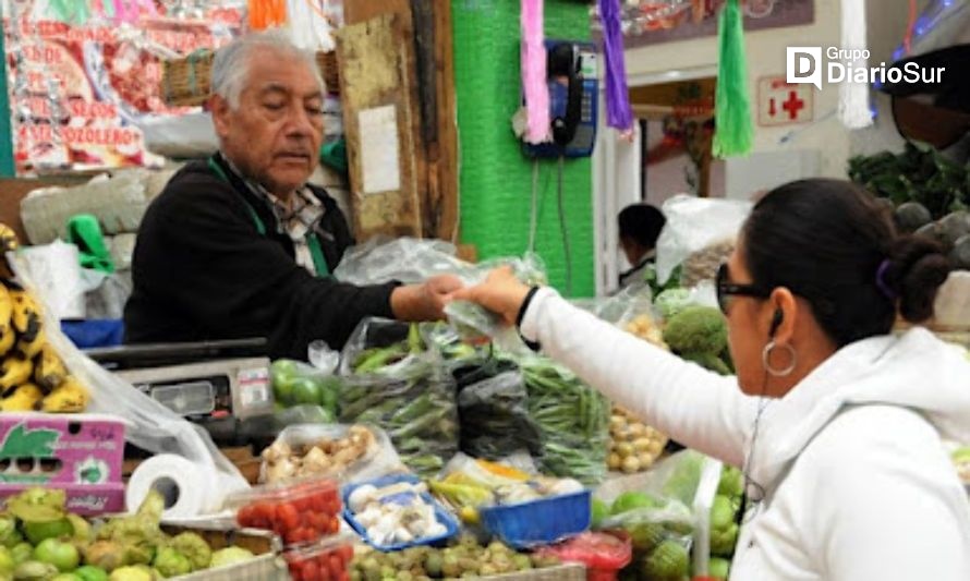 Aumenta la informalidad laboral de personas mayores en la Región de Aysén