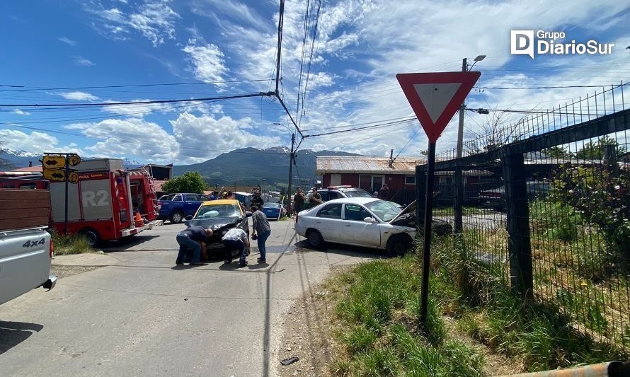 Accidente movilizó a unidades de emergencia en Coyhaique