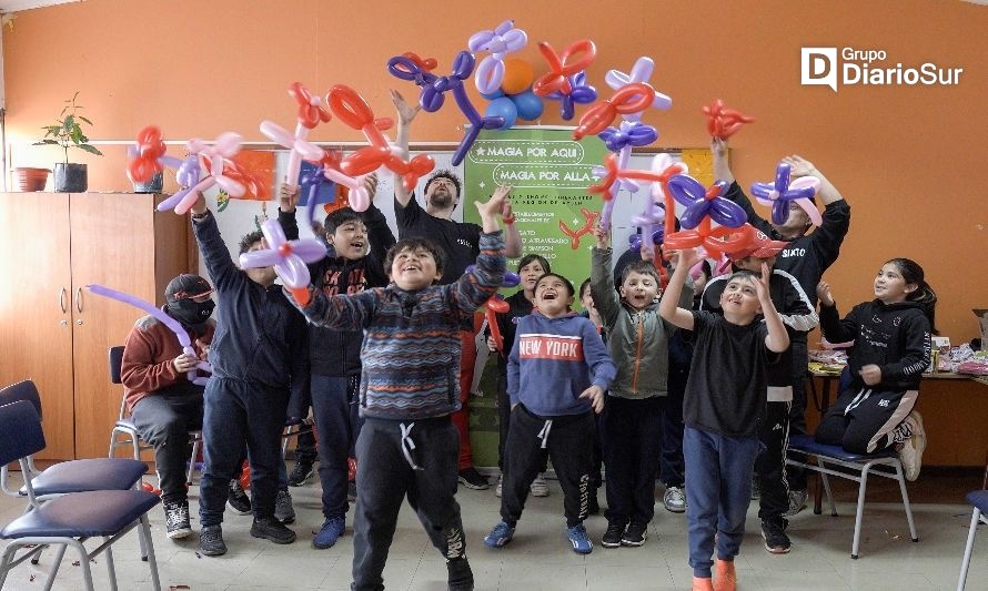 Escuelas rurales de Coyhaique y Puerto Ibáñez fueron protagonistas de talleres y shows de magia