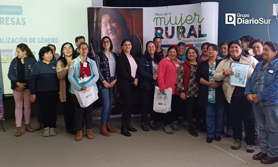 Realizaron escuela de lideresas en Cochrane y Coyhaique