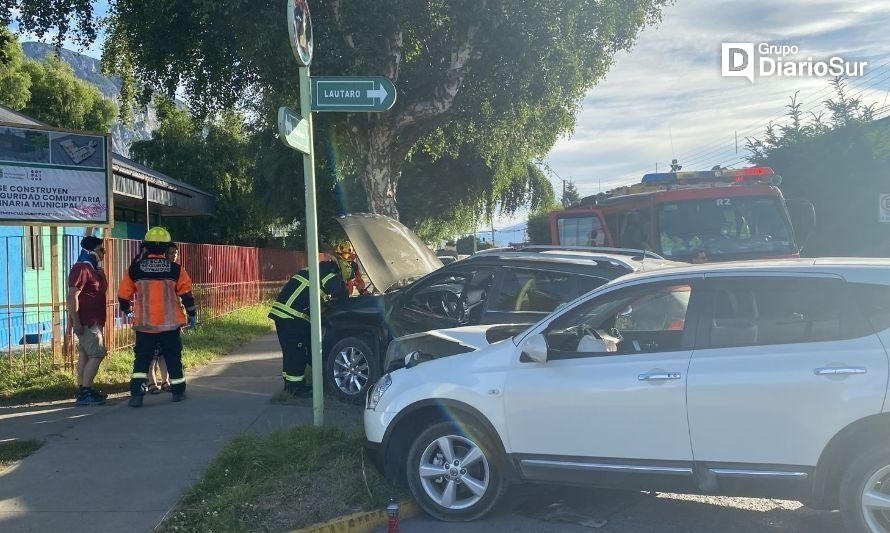 Dos lesionados en colisión de año nuevo en Coyhaique