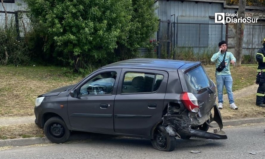 Colisión en Coyhaique dejó a dos personas lesionadas