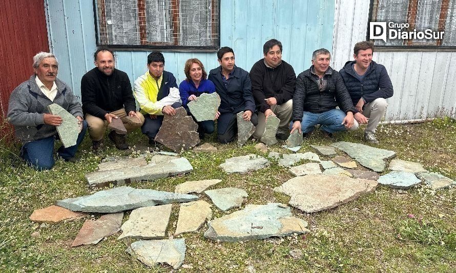 Pequeños mineros de la piedra laja de lago Pólux conforman primera asociación gremial