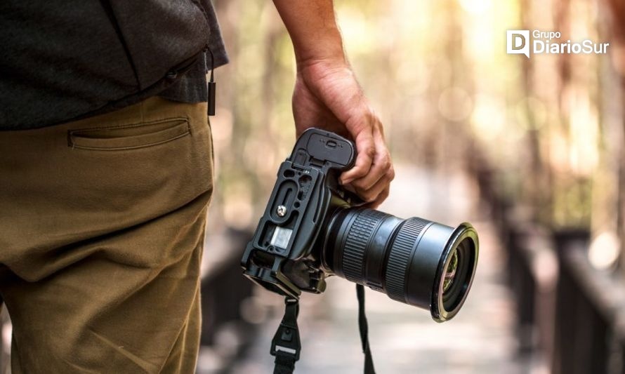 PDI detuvo a un hombre que fotografiaba niños en Puerto Aysén