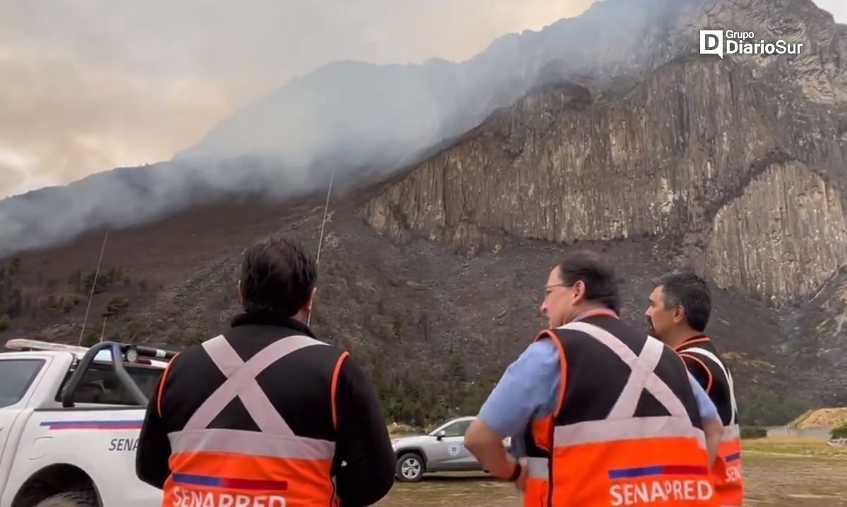 Continúa el combate al incendio forestal de recta Foitzick en Coyhaique