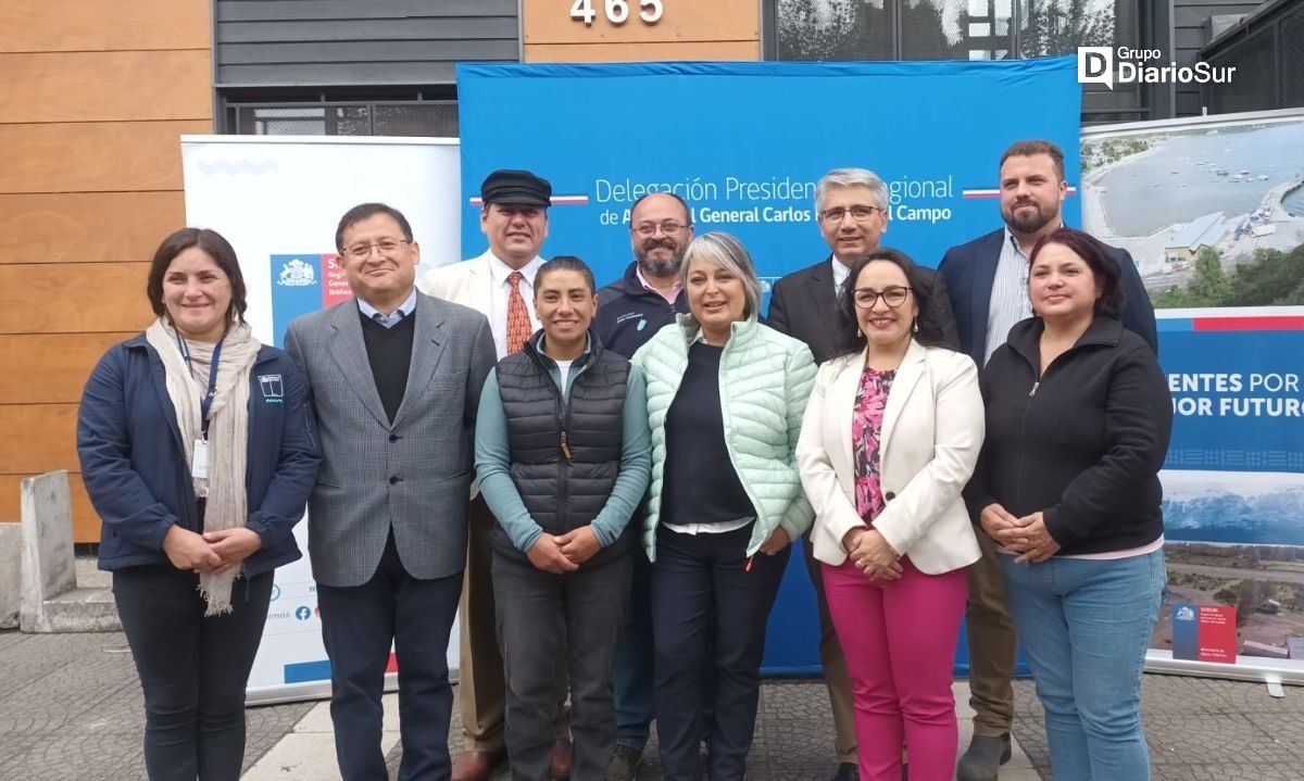 Coyhaique: con ministra del Trabajo Jeannette Jara dan inicio a feria laboral del MOP