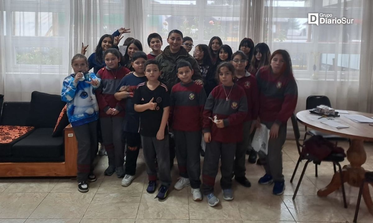 Carabineros crea Brigada Escolar en Escuela Aysén