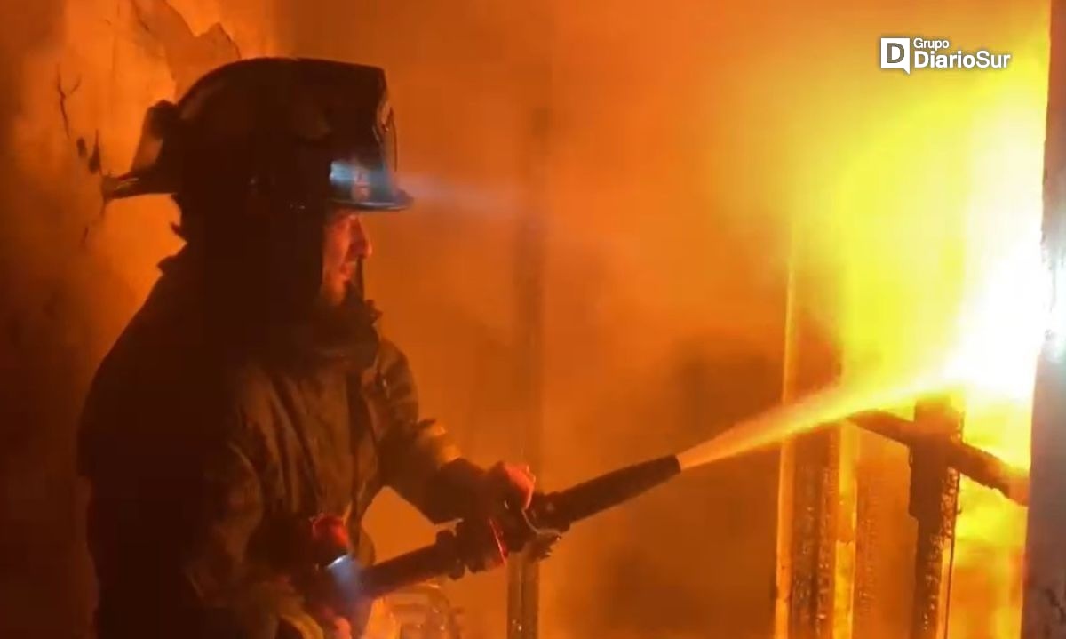 Incendio del casino y cuartel general de Bomberos habría sido intencional